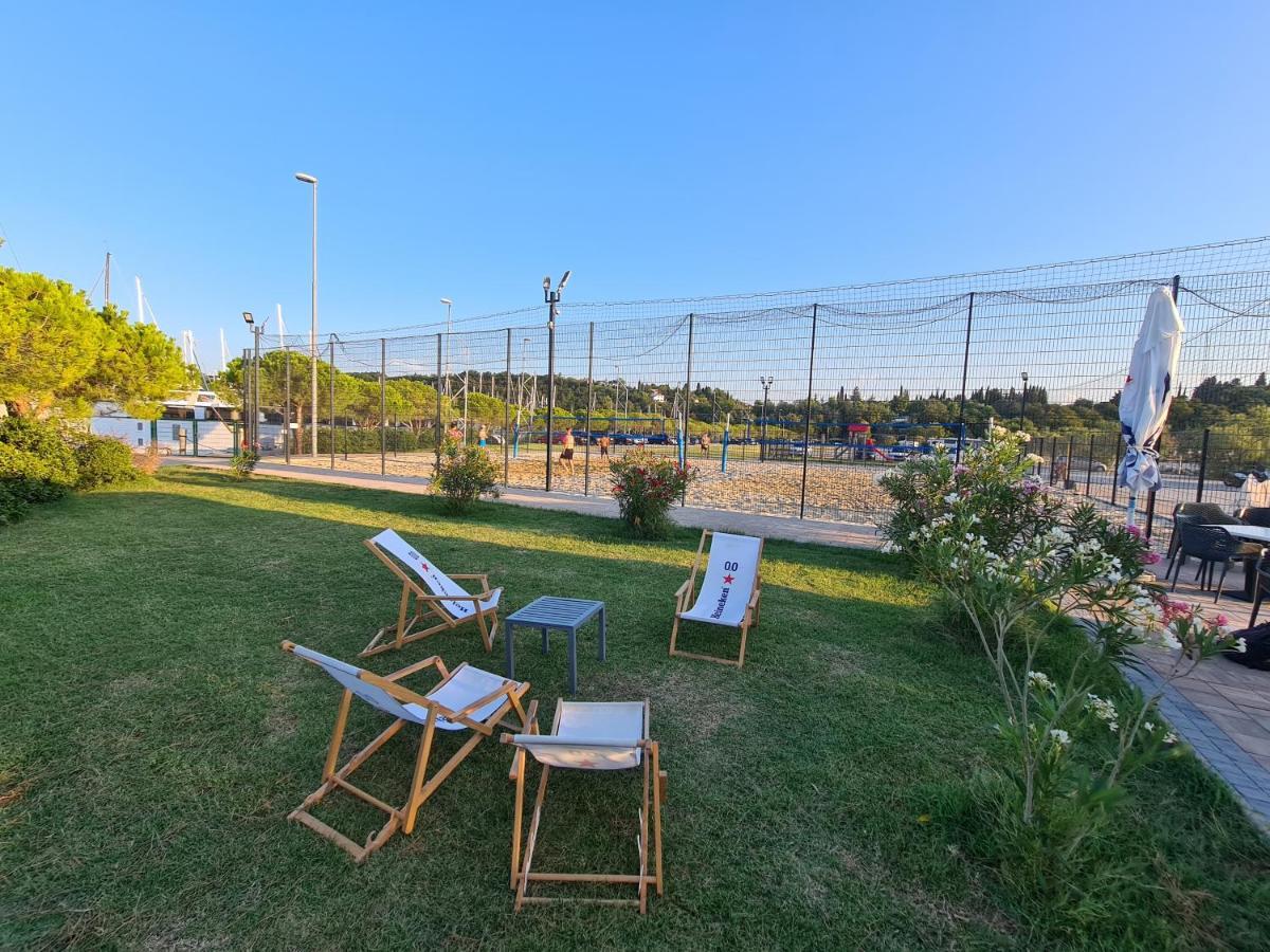 Villa Marina Seahouse Brina Portoroz Exterior foto
